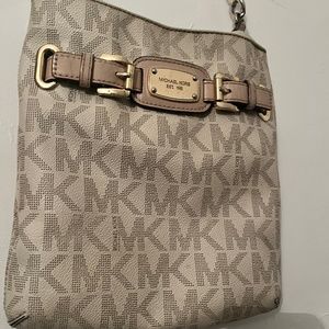 Michael Kors Crossbody Bag
